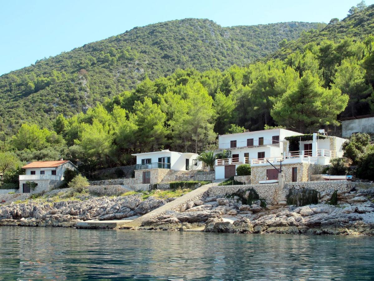 Holiday Home Tina - Hvr501 By Interhome Gdinj Dış mekan fotoğraf